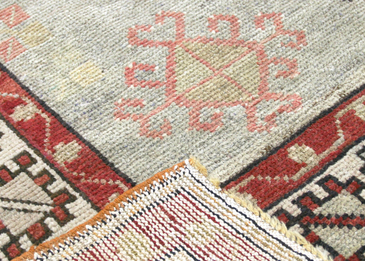 Vintage Turkish Oushak Rug - 5'3" x 9'7" - 054136