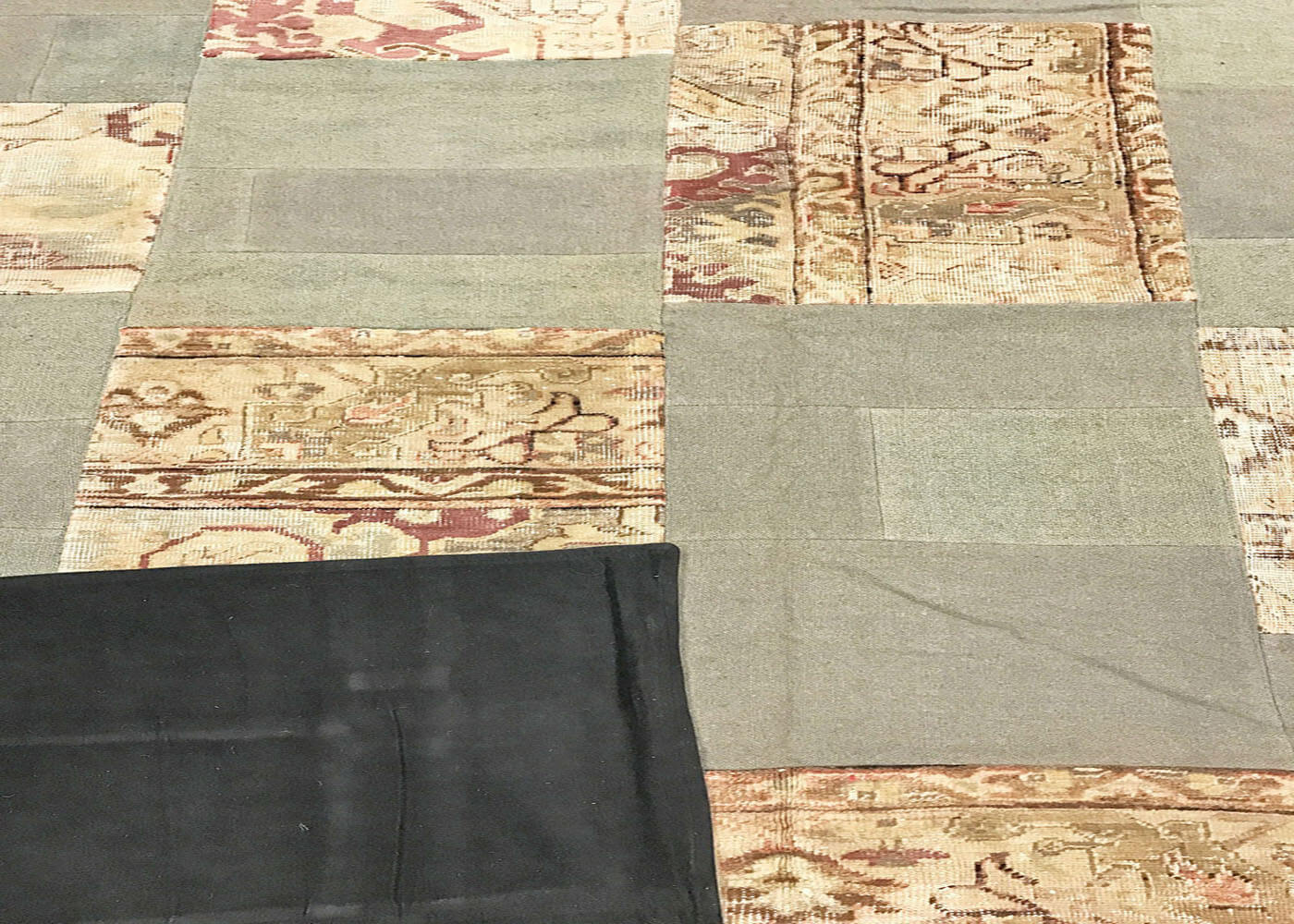 Vintage Turkish Patchwork Kilim - 5'10" x 9'1" - 063106