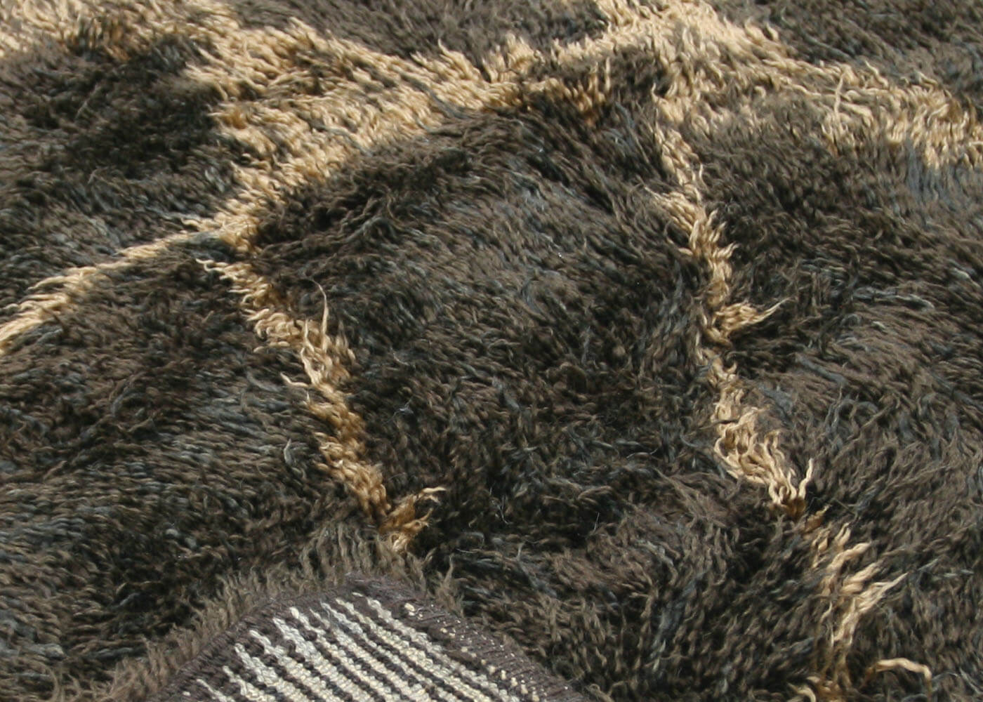 Vintage Turkish Shag Rug - 6' x 7'10" - 074180