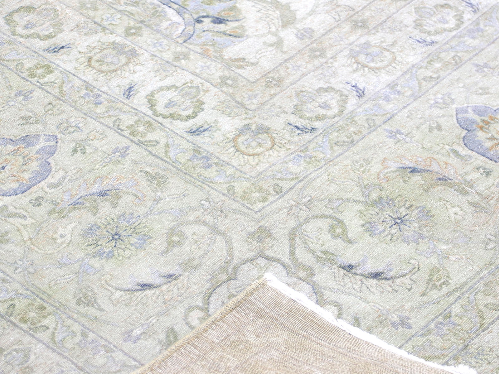 Vintage Persian Tabriz Rug - 9'10" x 13'9" - 088290