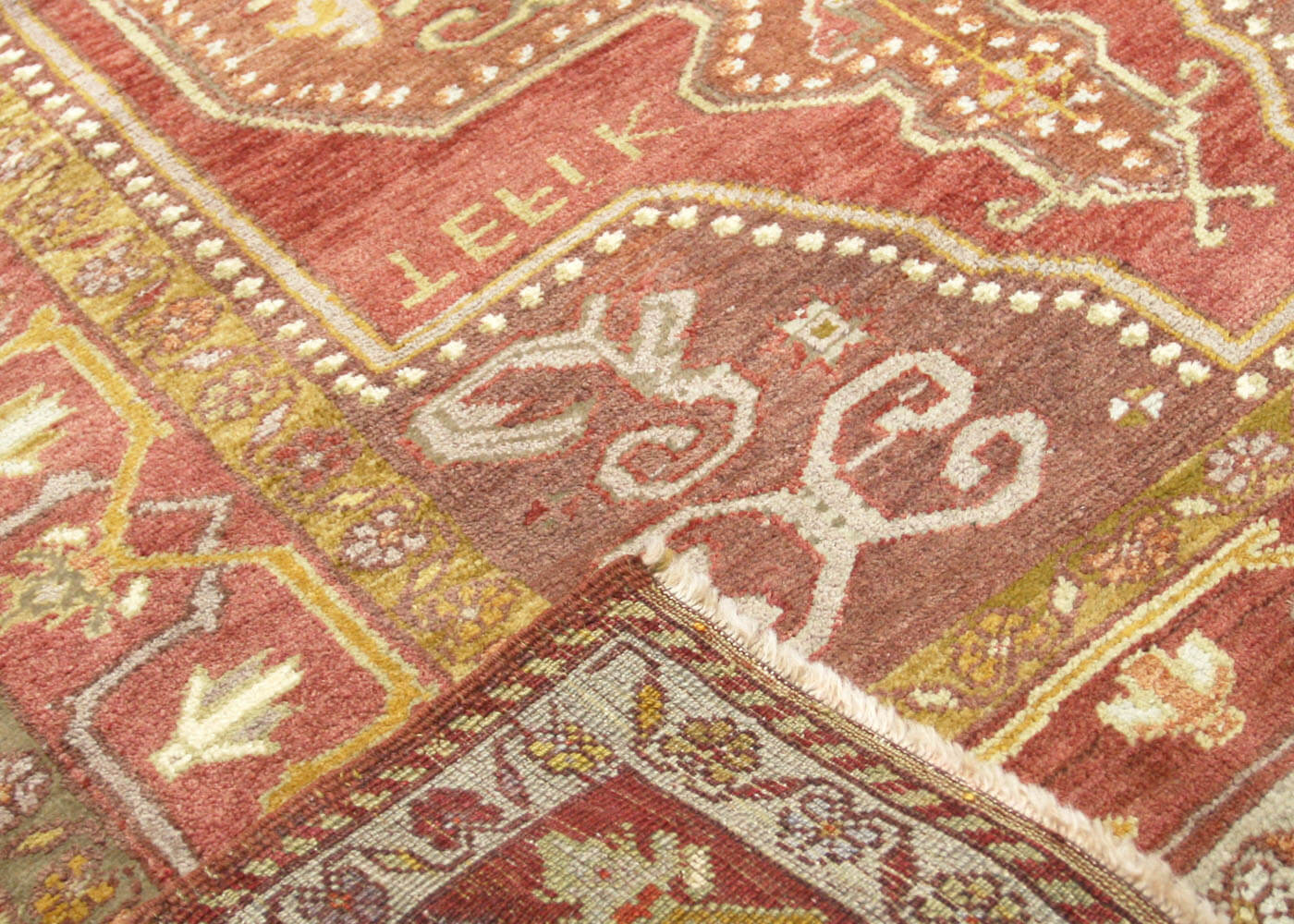 Vintage Turkish Oushak Rug - 4'4" x 6'4" - 088803