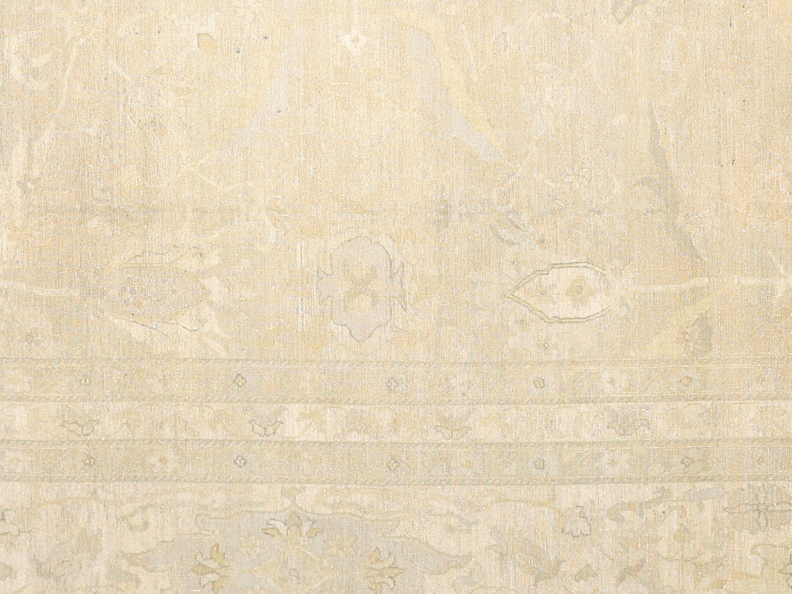 Vintage Persian Tabriz Rug - 9'9" x 14'2" - 091089