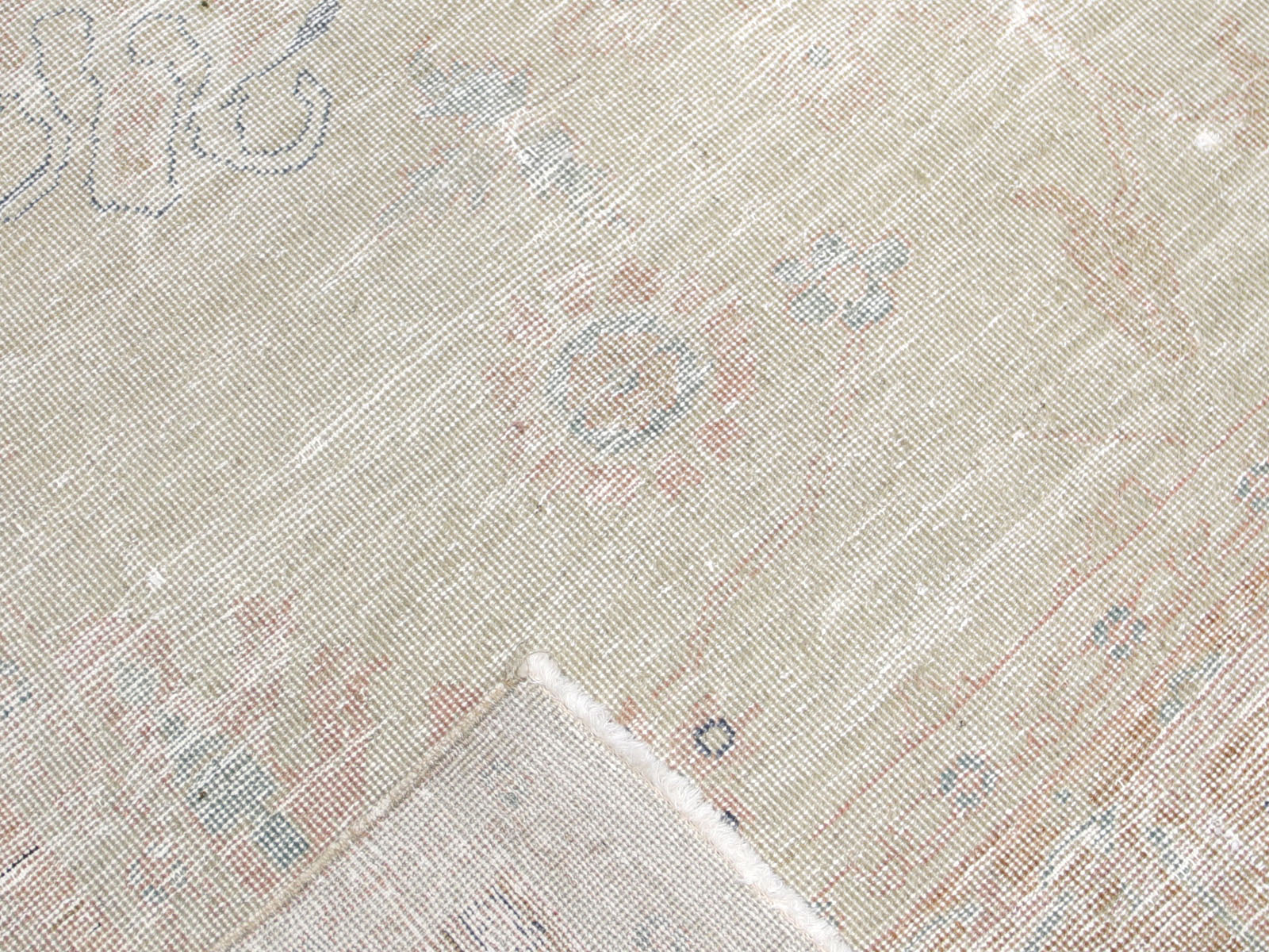 Vintage Egyptian Tabriz Rug - 5'7" x 9' - 110447