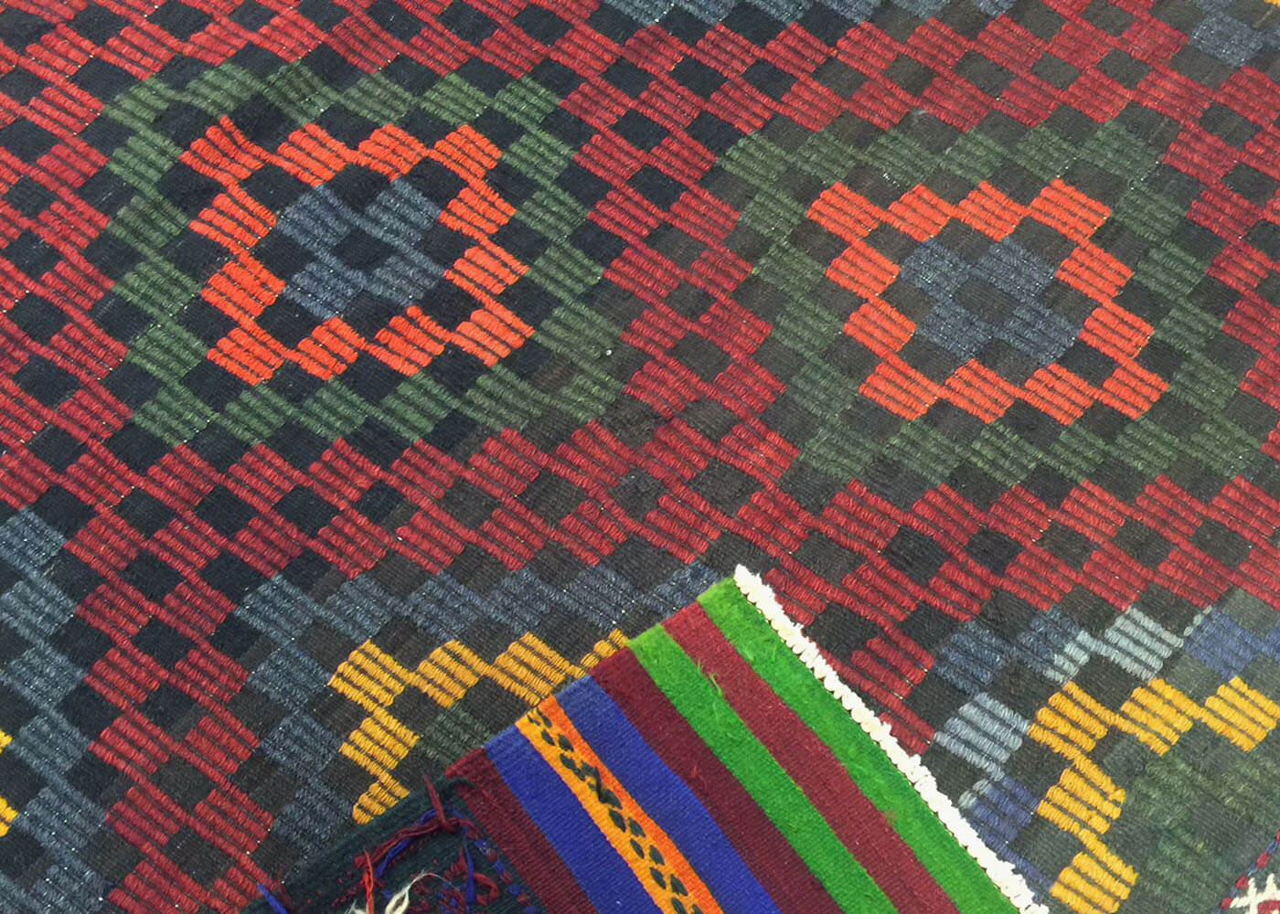 Vintage Turkish Kilim - 5'9" x 7'9" - 120667