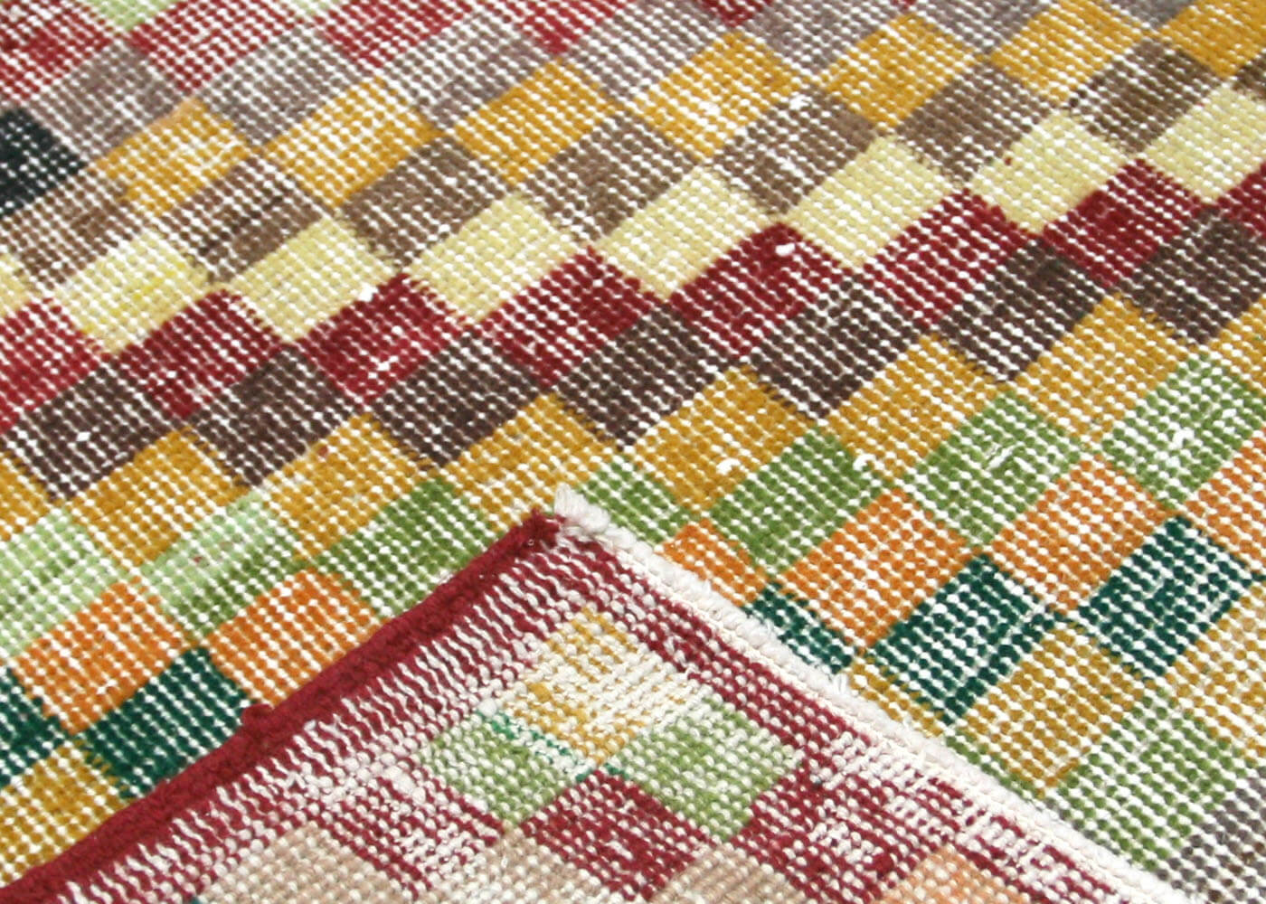 Vintage Turkish Mid-Century-Modern Rug - 4' x 7' - 132019