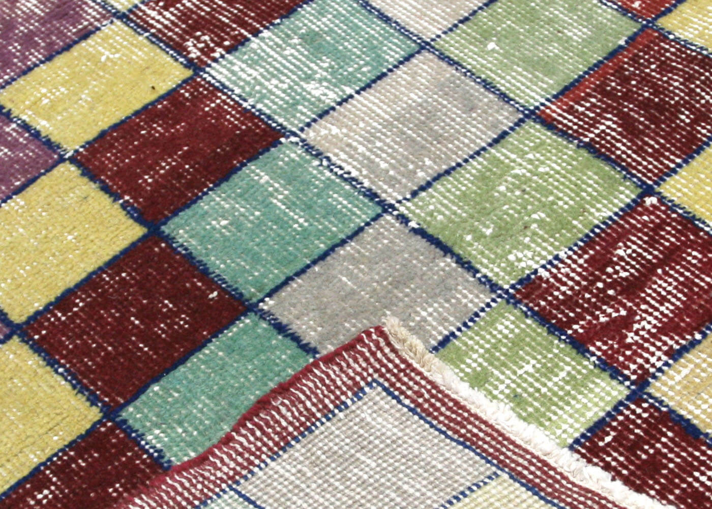 Vintage Turkish Mid-Century-Modern Rug - 4'8" x 9'6" - 132768