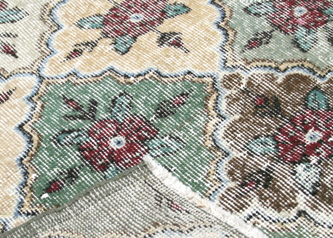 Vintage Turkish Mid-Century-Modern Rug - 5'10" x 9'1" - 132792