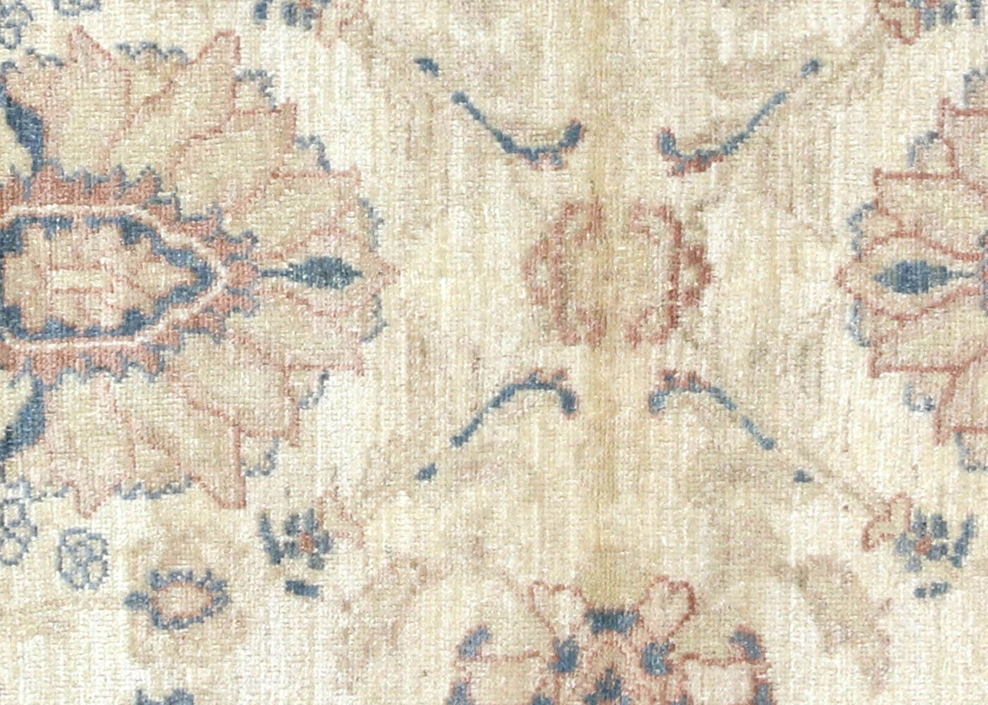Vintage Persian Sultanabad Rug - 5'5" x 7'2" - 132961