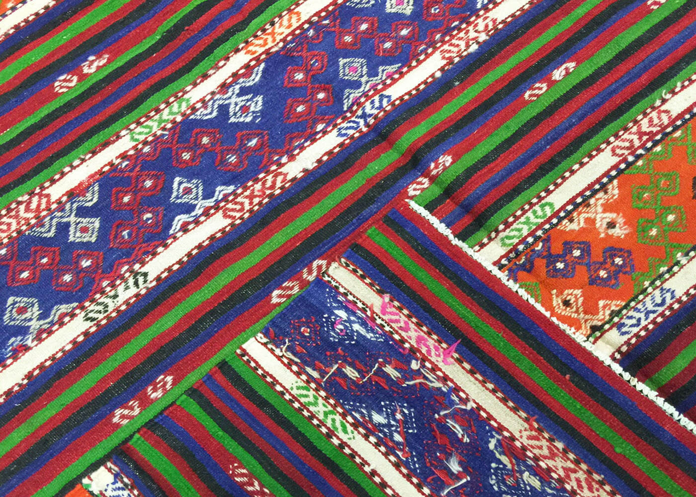Vintage Turkish Kilim - 5'8" x 7'6" - 132971