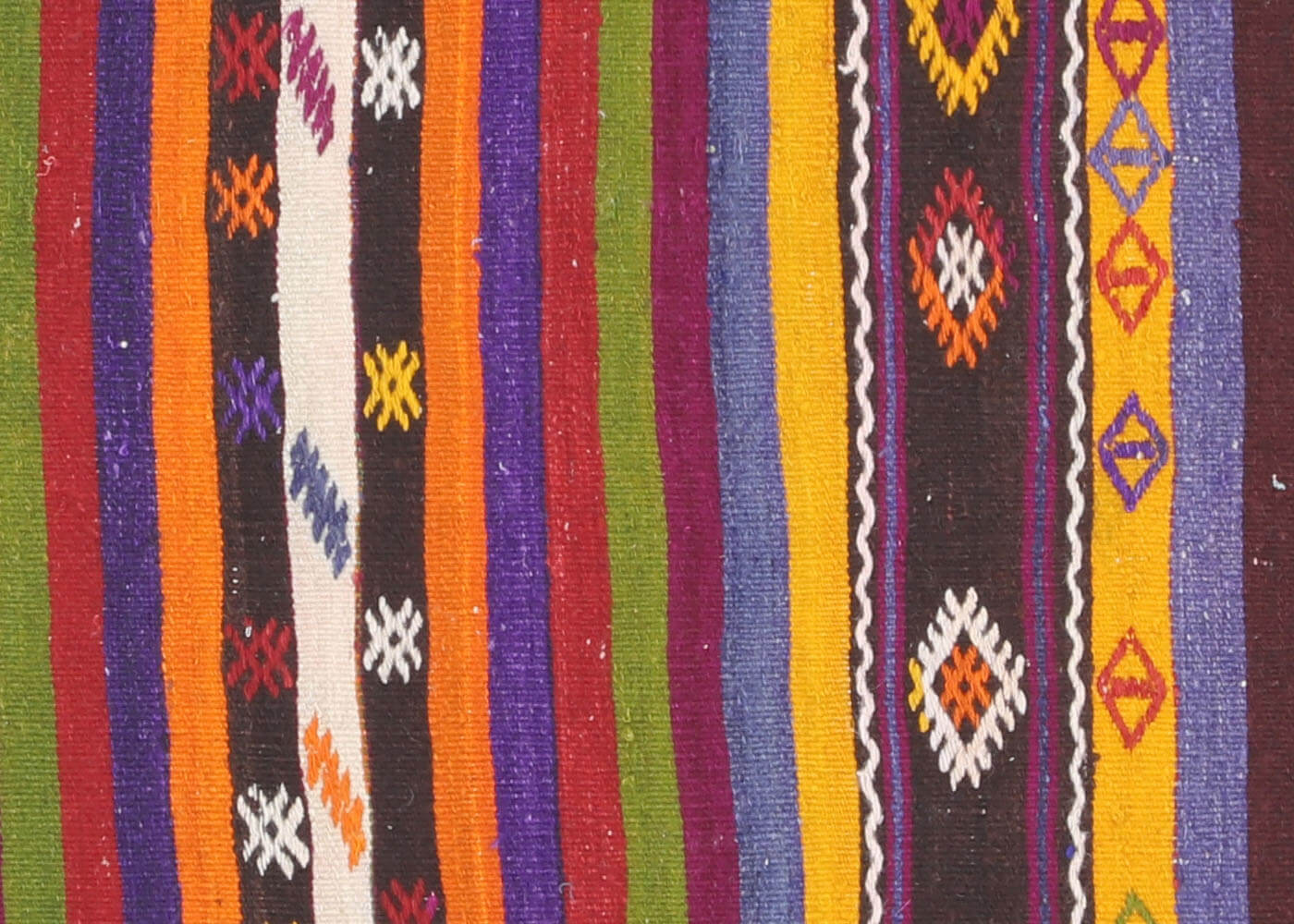 Vintage Turkish Kilim - 4'4" x 6'2" - 132977