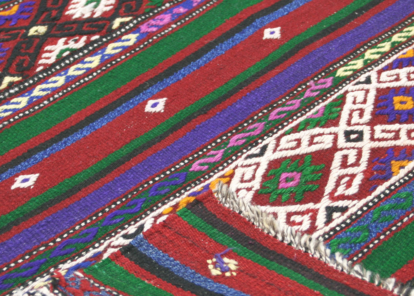 Vintage Turkish Kilim - 5'4" x 7'1" - 132990