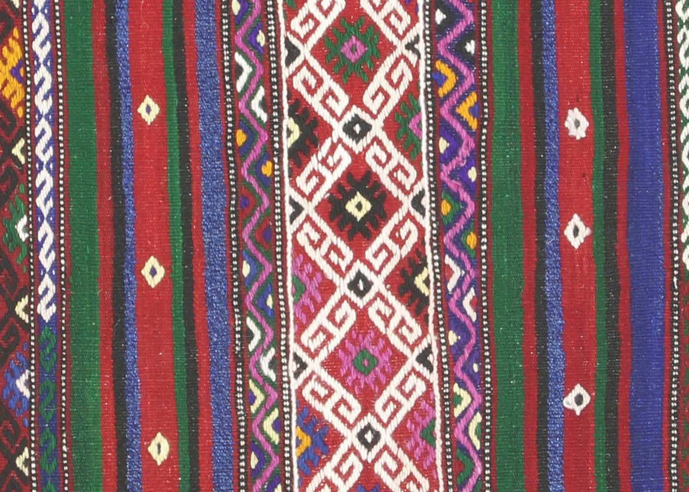 Vintage Turkish Kilim - 5'4" x 7'1" - 132990