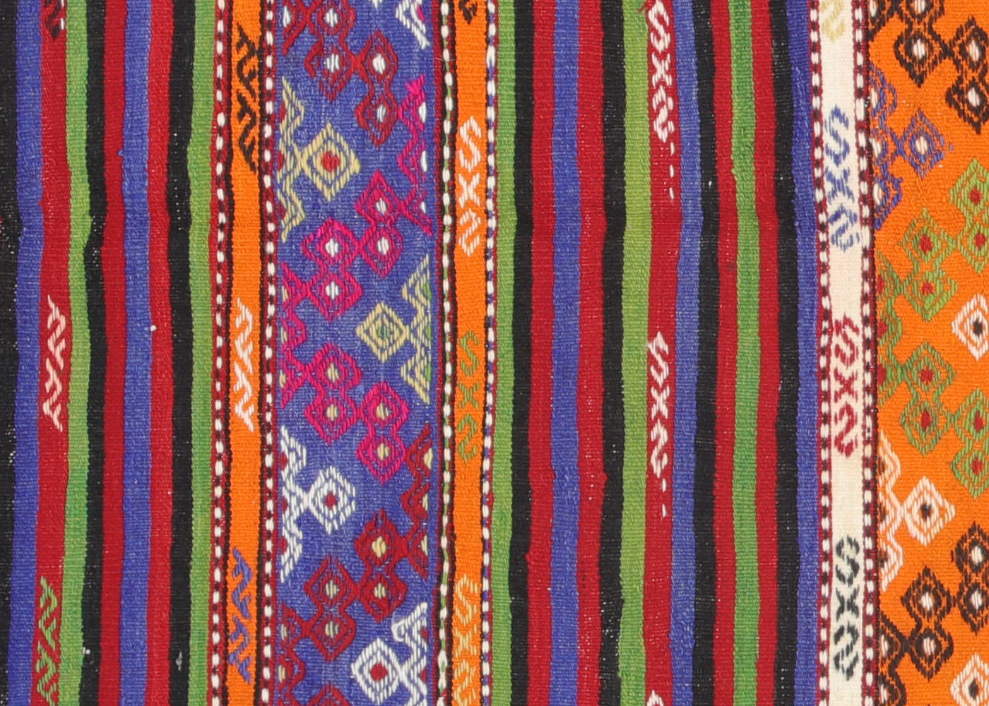 Vintage Turkish Kilim - 5'11" x 8'9" - 132991