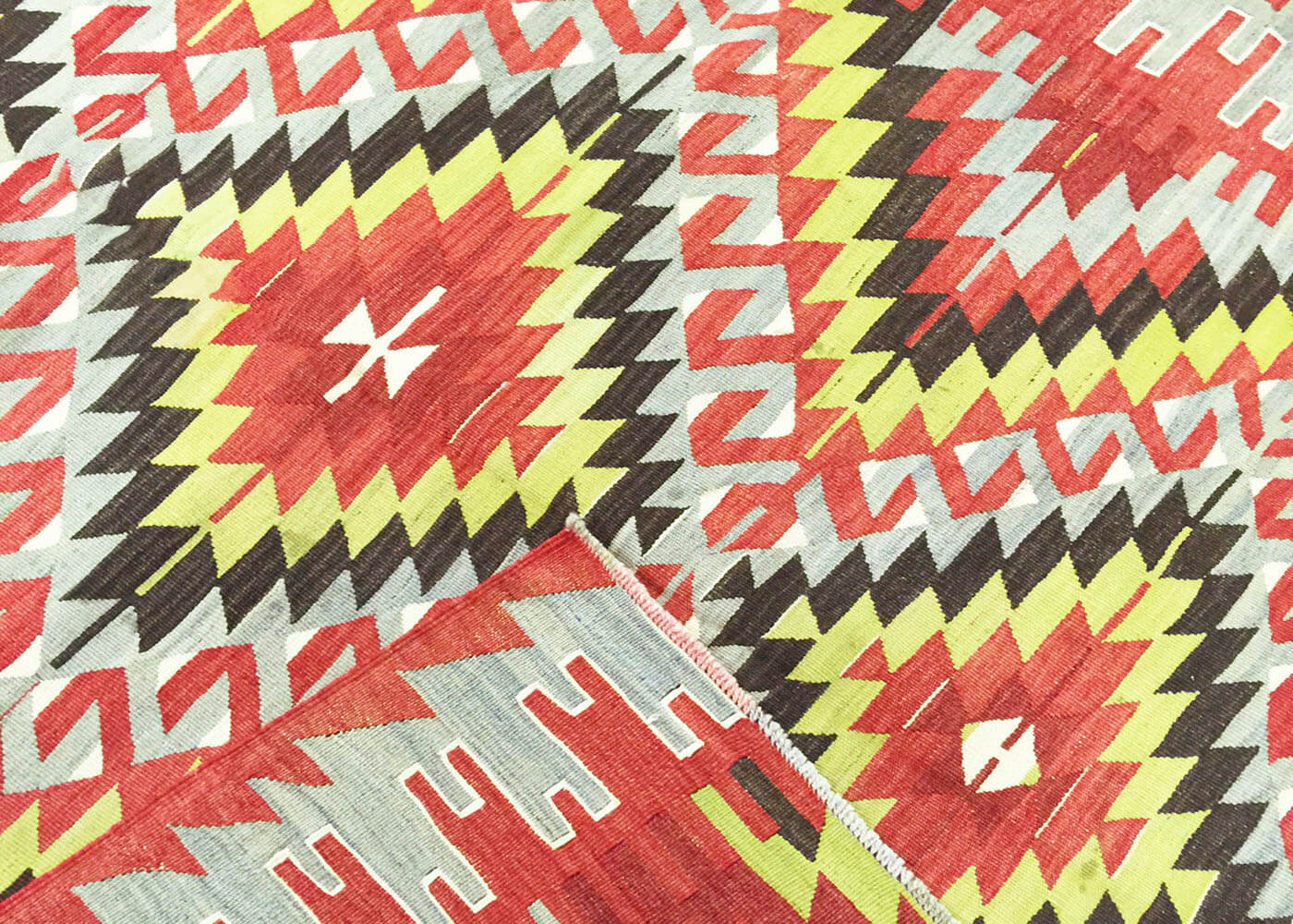 Vintage Turkish Kilim - 5'8" x 6'1" - 133022