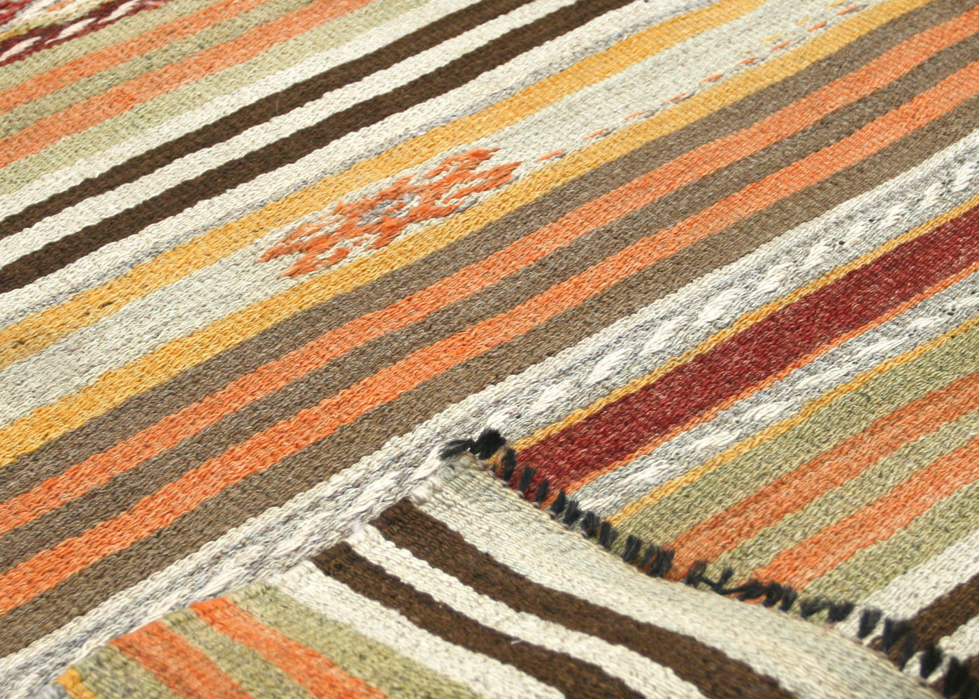 Vintage Turkish Kilim - 4'7" x 5'4" - 133076