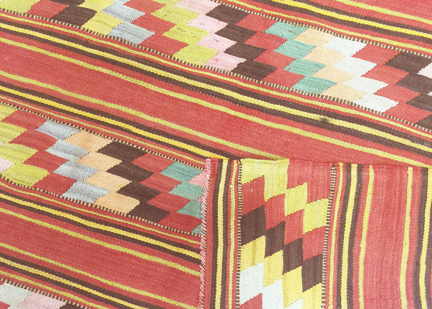 Vintage Turkish Kilim - 5'1" x 8'4" - 133081