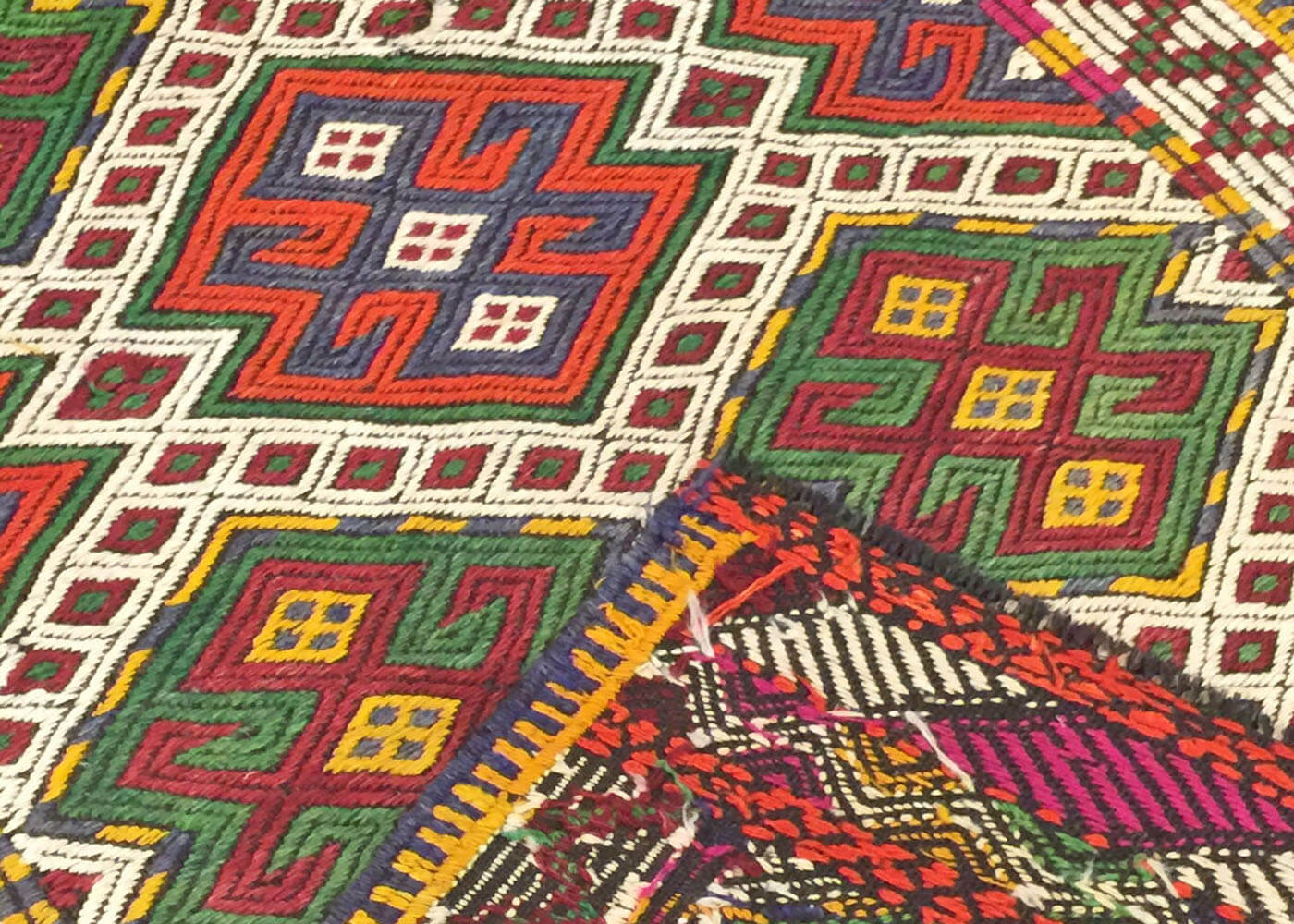 Vintage Turkish Kilim - 2'10" x 4'4" - 133104
