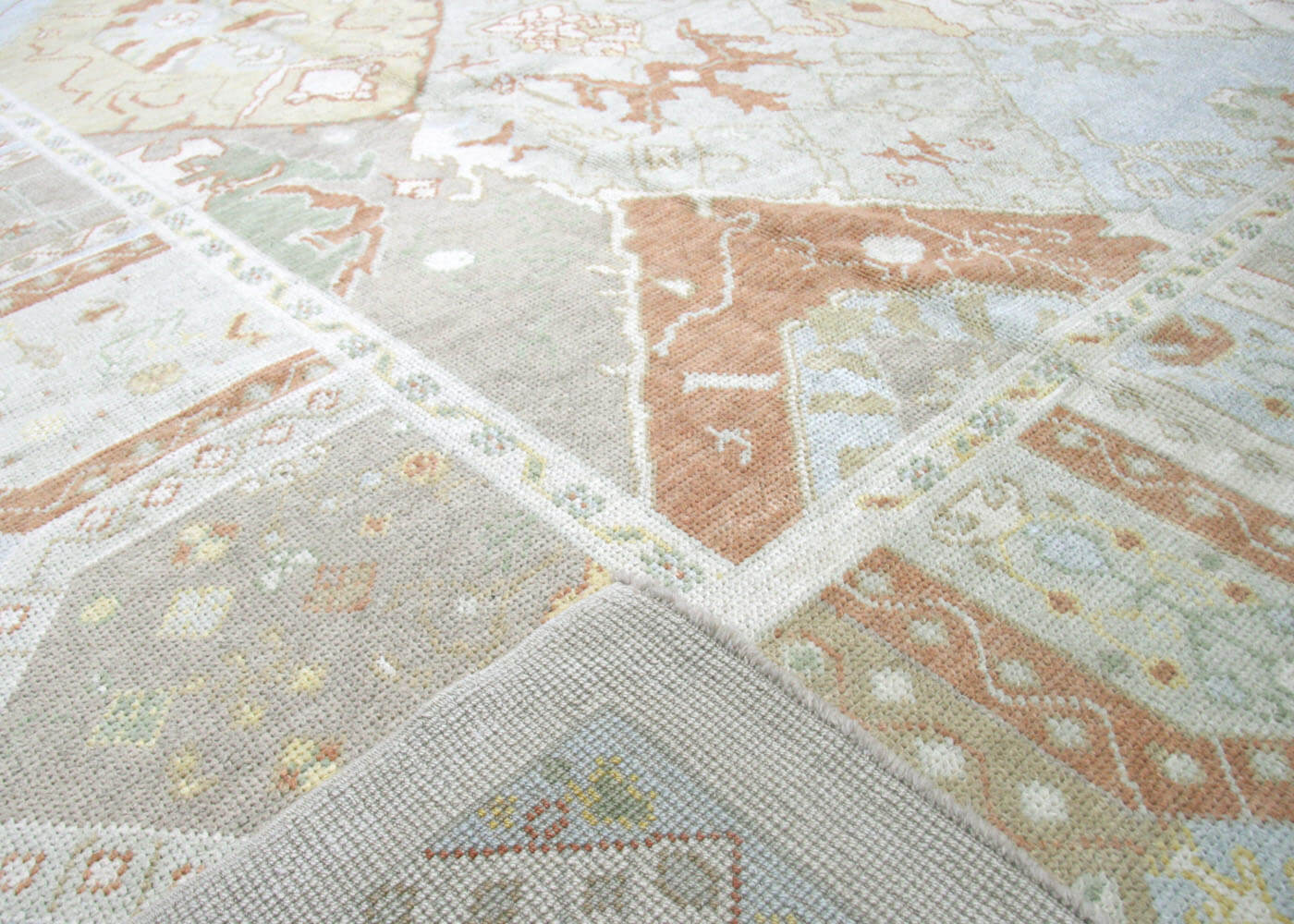 Vintage Turkish Oushak Rug - 9'10" x 14'11" - 133147