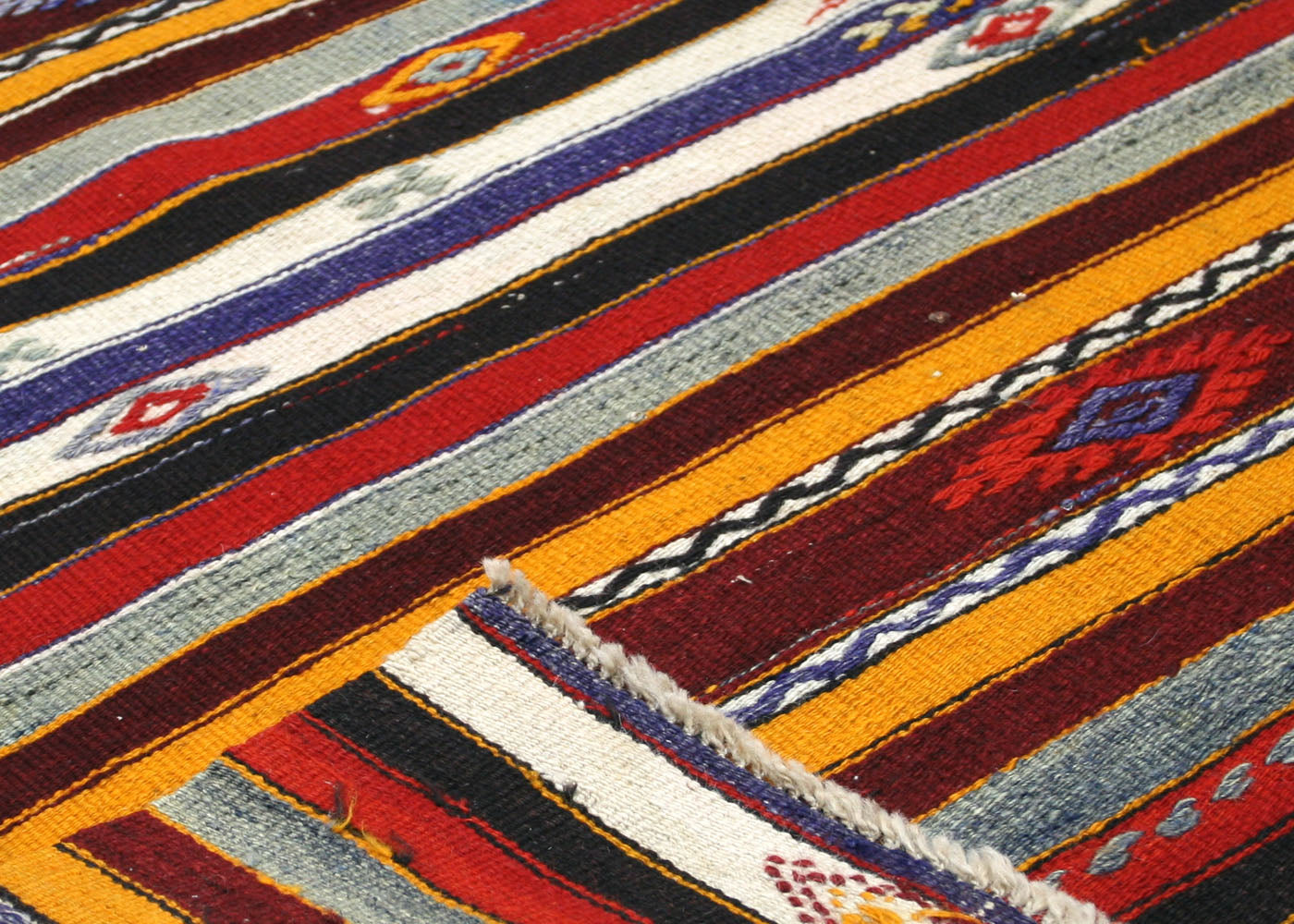 Vintage Turkish Kilim - 5'4" x 7'4" - 135082