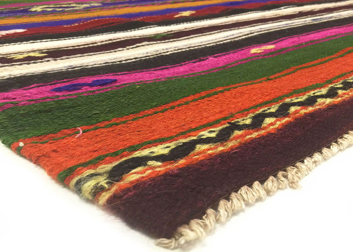 Vintage Turkish Kilim - 5'6" x 6'10" - 135097