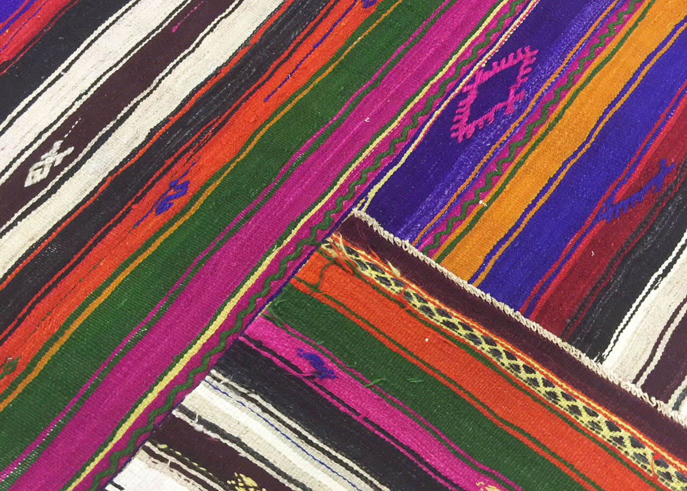 Vintage Turkish Kilim - 5'6" x 6'10" - 135097