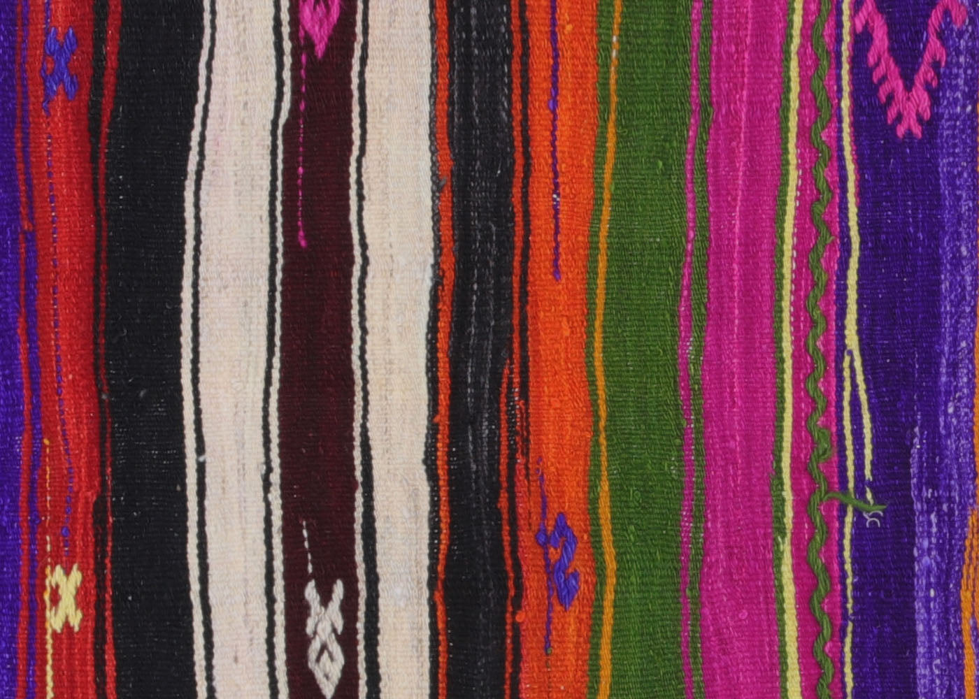 Vintage Turkish Kilim - 5'6" x 6'10" - 135097