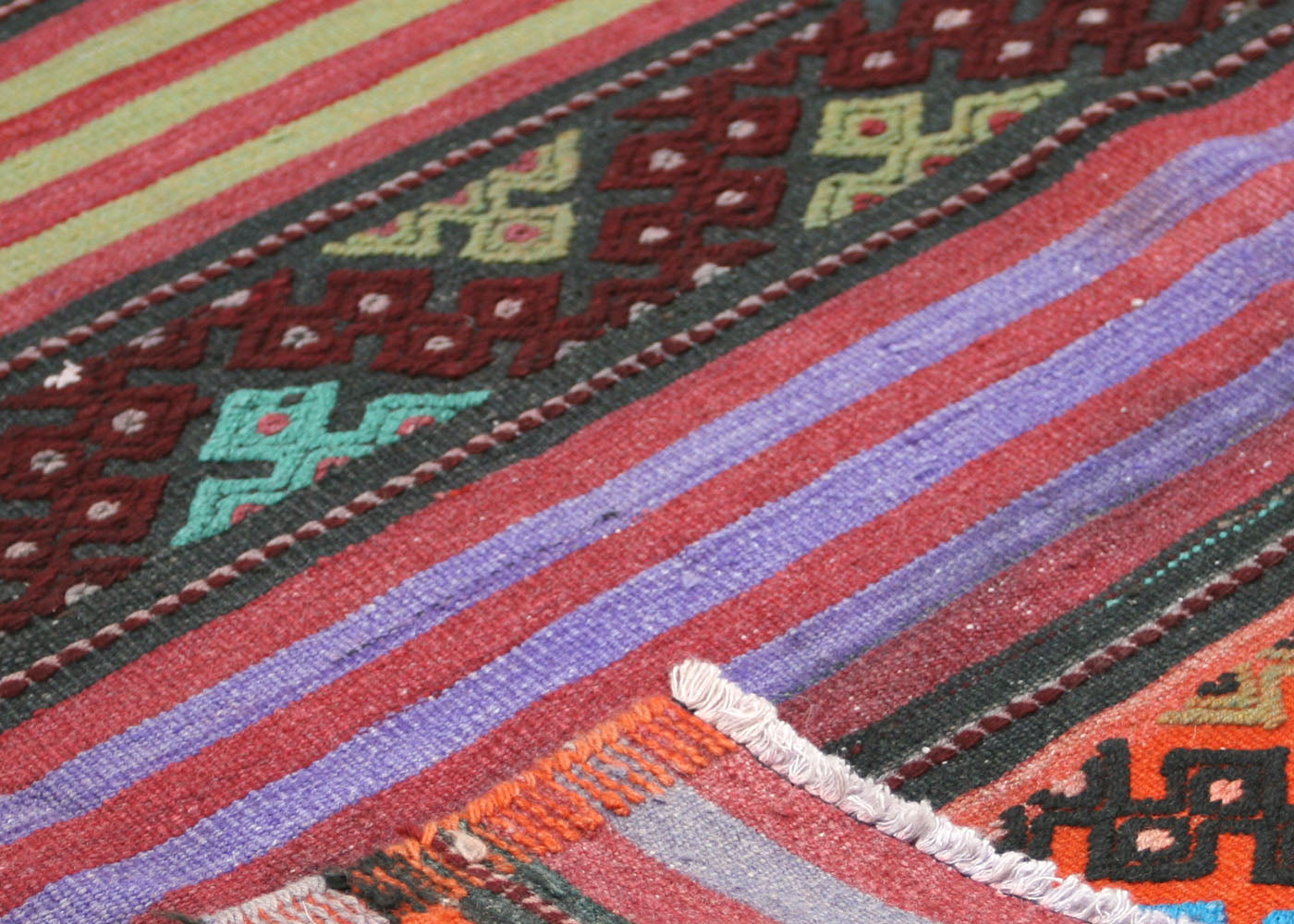 Vintage Turkish Kilim - 5' x 6'4" - 135116