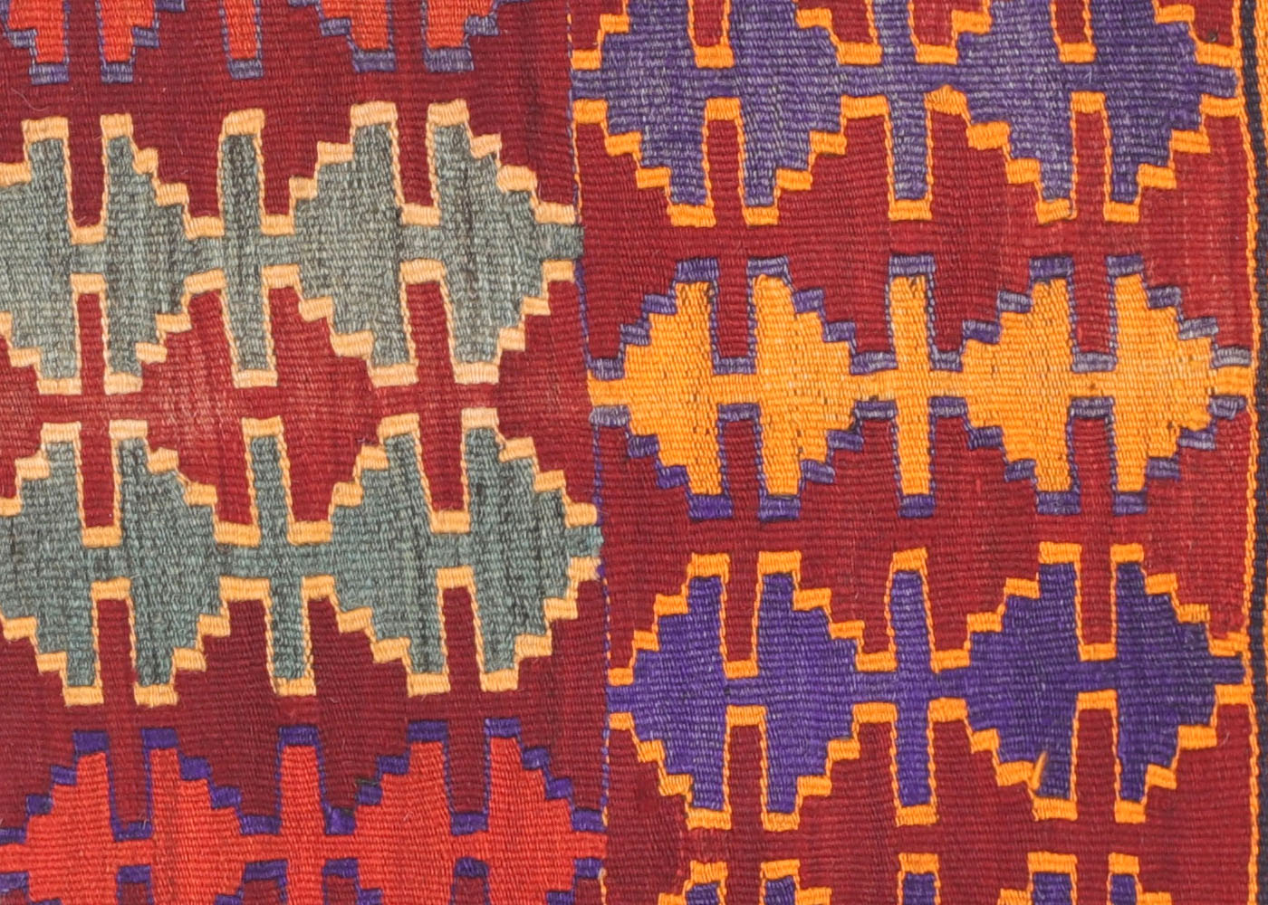 Vintage Turkish Kilim - 2'4" x 3'11" - 137085