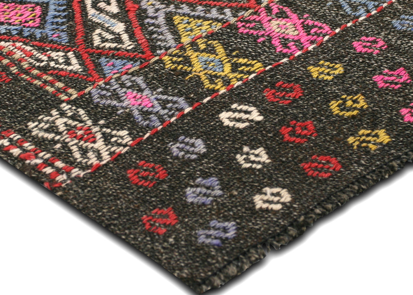 Vintage Turkish Kilim - 4'3" x 6'5" - 137103