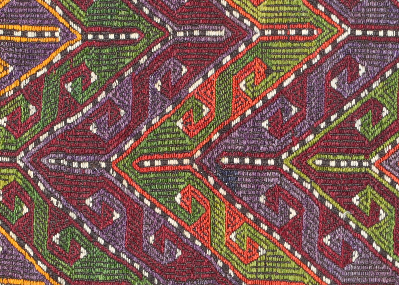 Vintage Turkish Kilim - 3'5" x 4'5" - 137114
