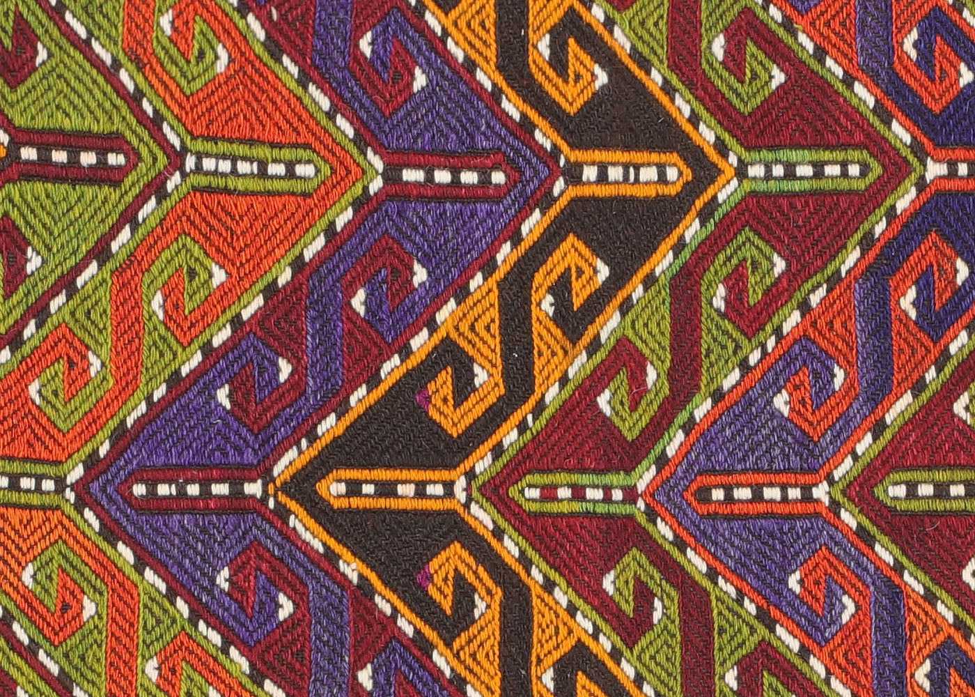 Vintage Turkish Kilim - 3'9" x 4'5" - 137115