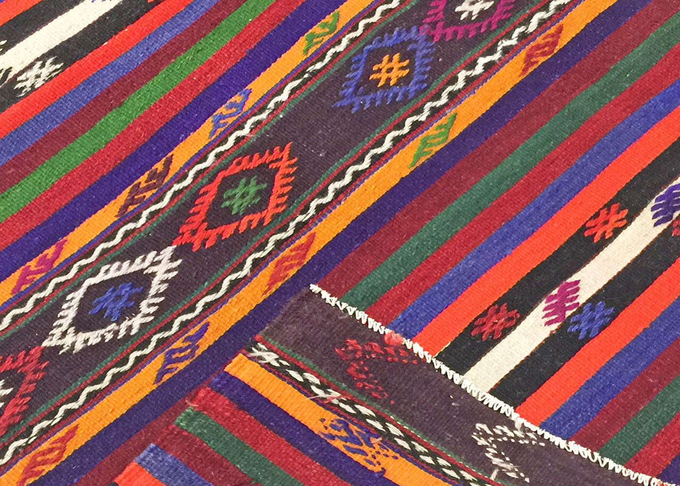 Vintage Turkish Kilim - 3'3" x 5'3" - 137123
