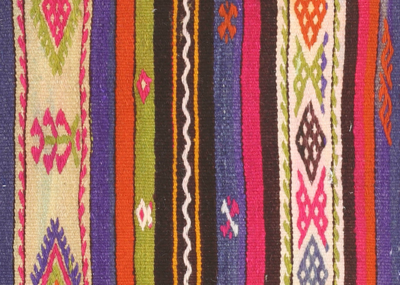 Vintage Turkish Kilim - 3'10" x 4'8" - 137124