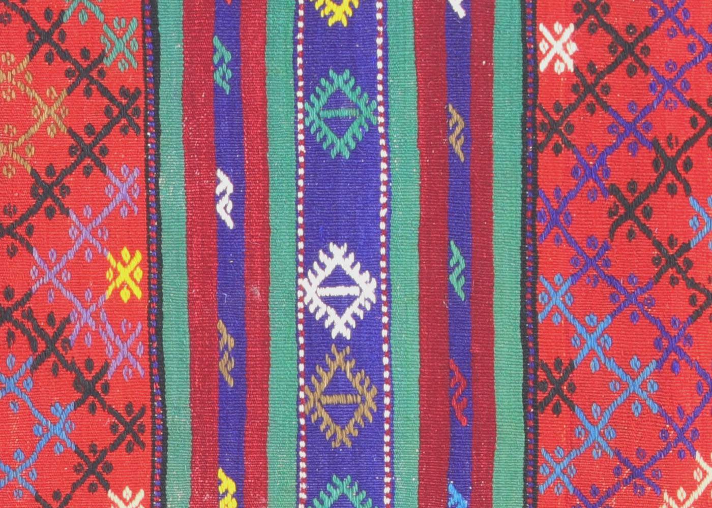 Vintage Turkish Kilim - 5'6" x 5'11" - 137143