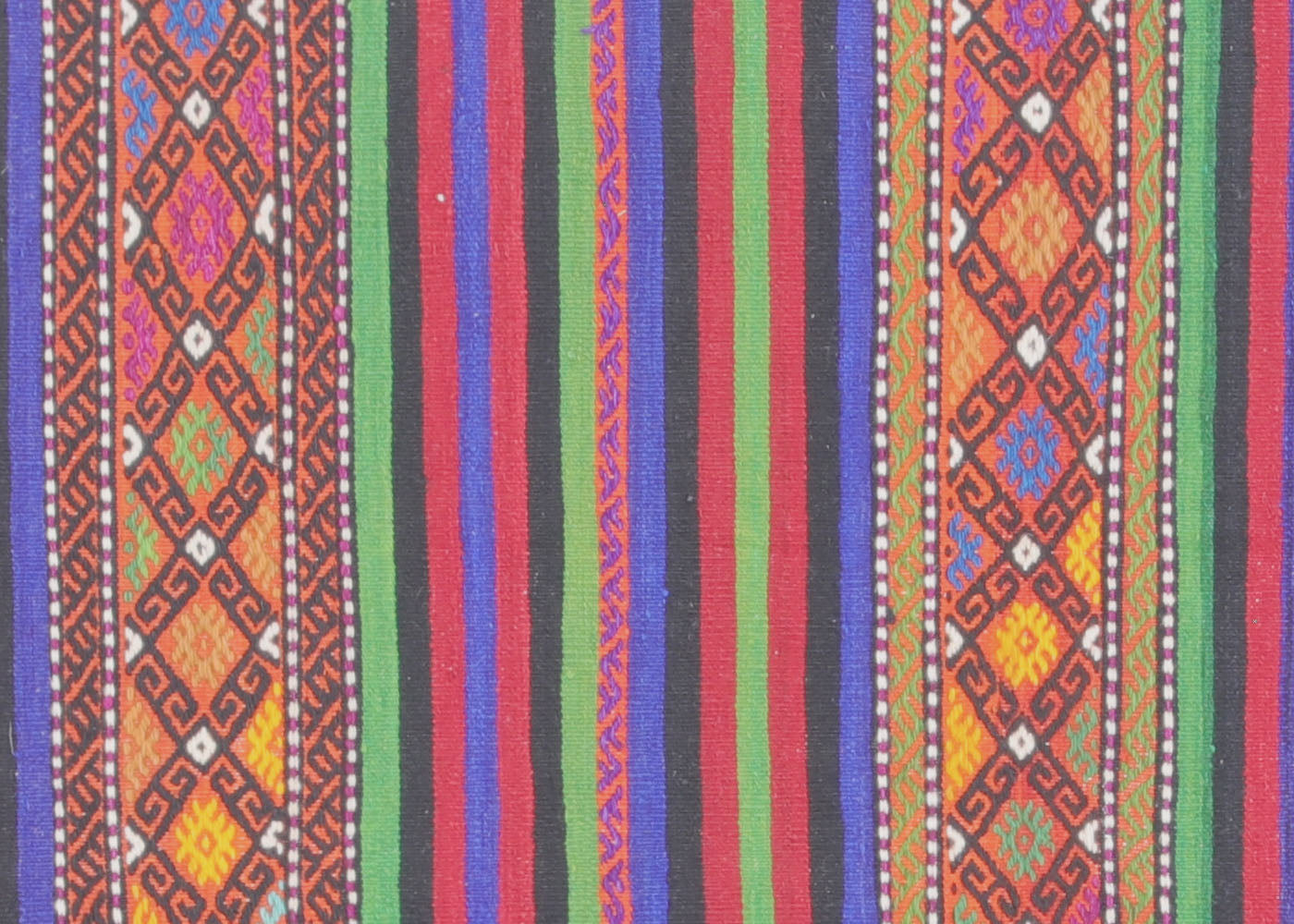 Vintage Turkish Kilim - 5'5" x 8'5" - 137146