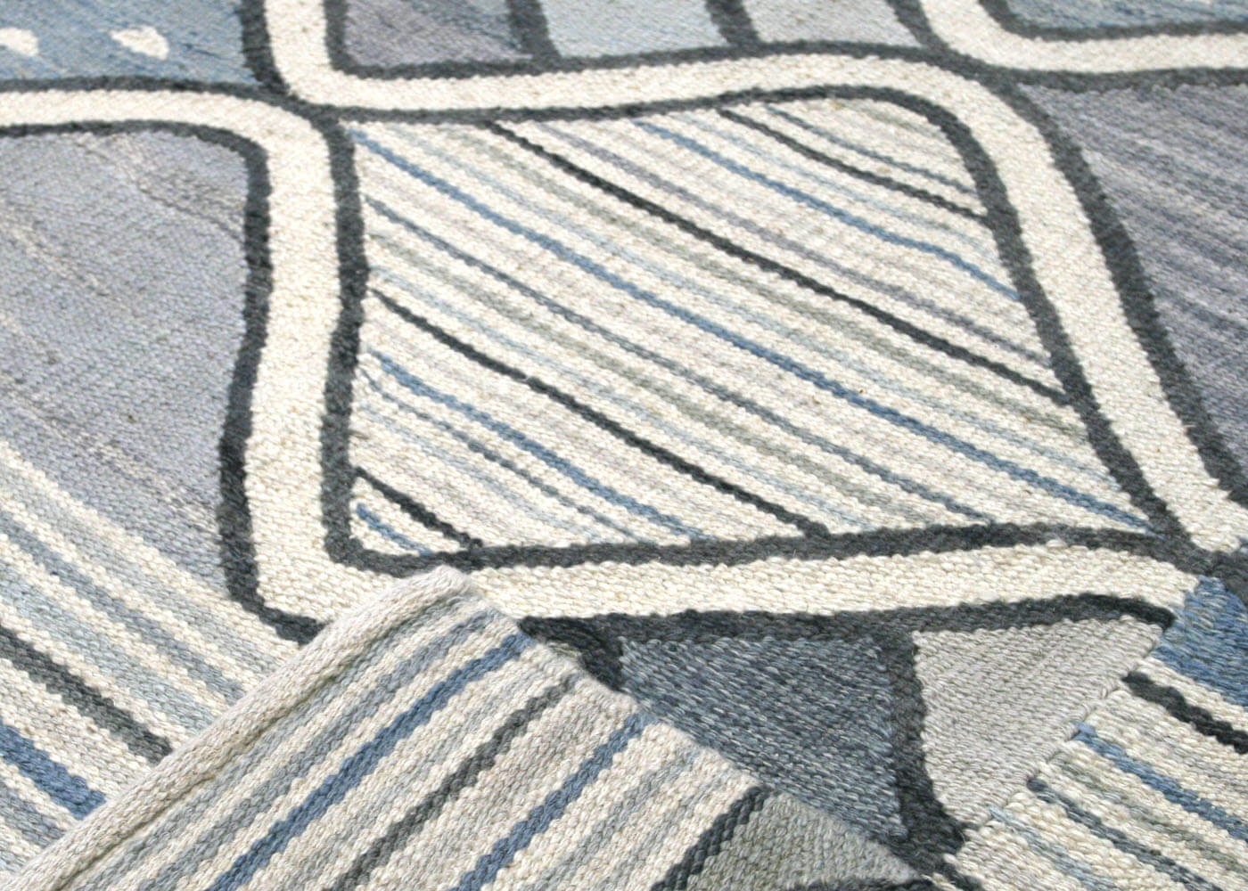 Vintage Egyptian Kilim - 9'1" x 12'4" - 140149