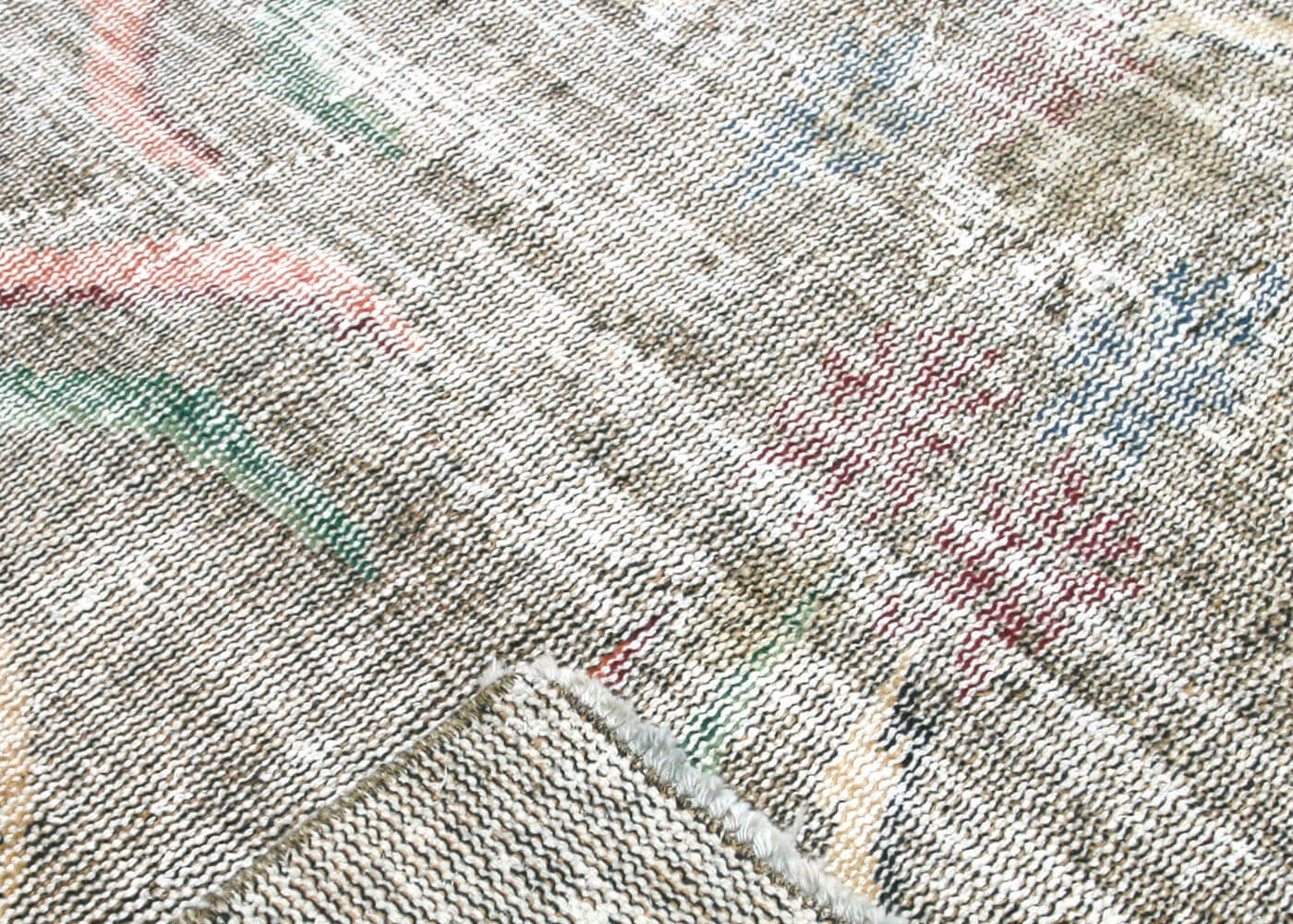 Vintage Turkish Mid-Century-Modern Rug - 6' x 8'10" - 140216