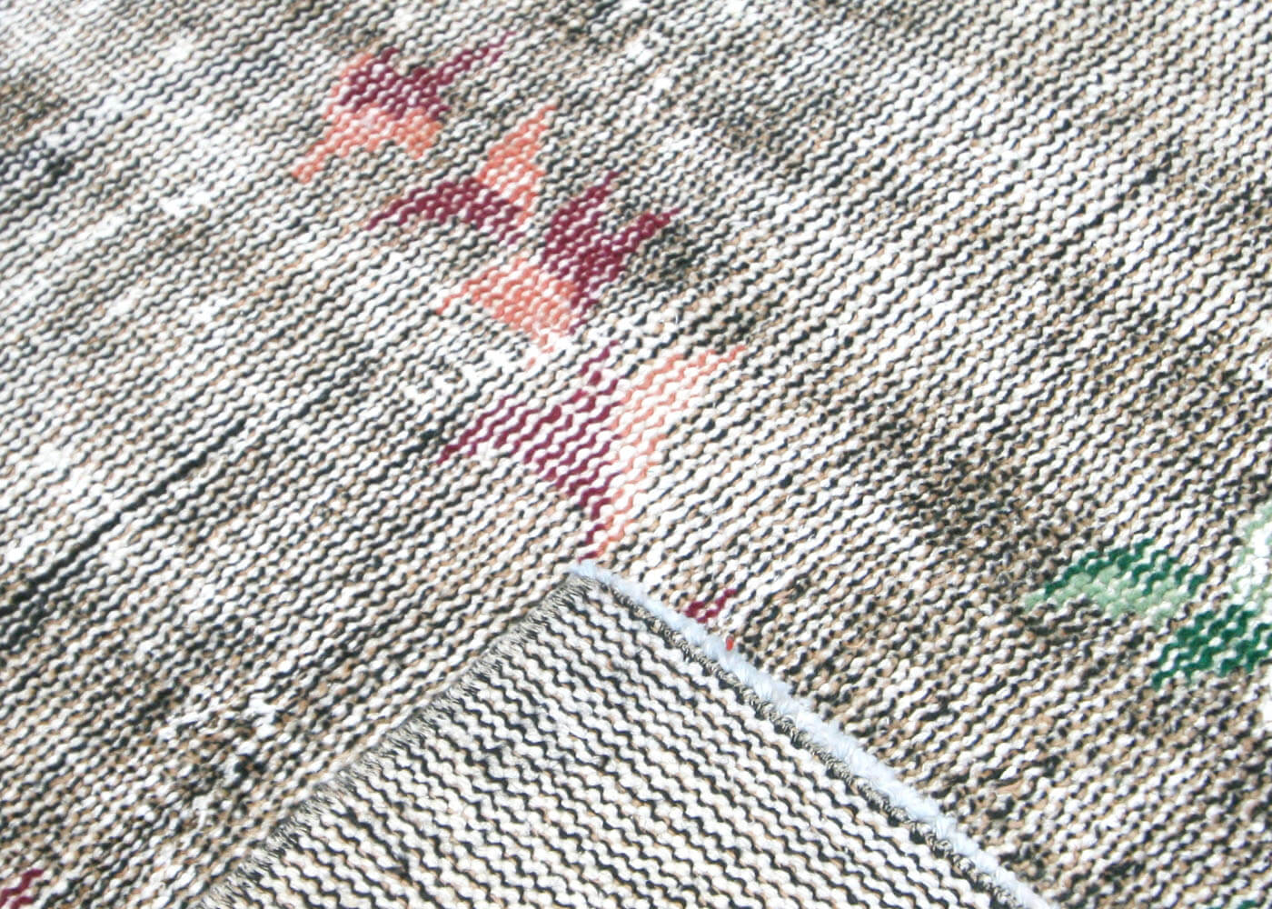 Vintage Turkish Mid-Century-Modern Rug - 6'2" x 9'3" - 140220