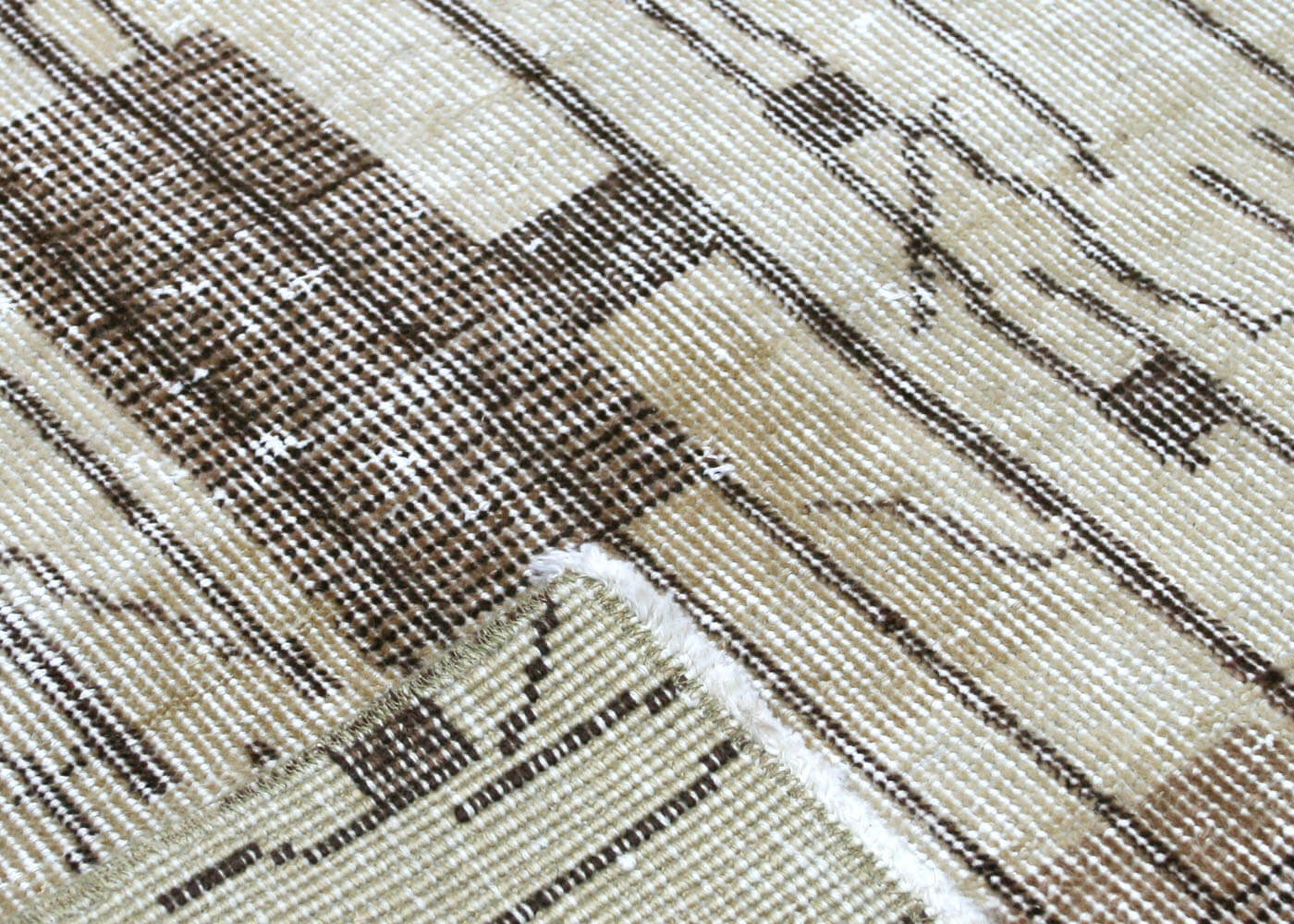 Vintage Turkish Mid-Century-Modern Rug - 5'8" x 9'5" - 140229