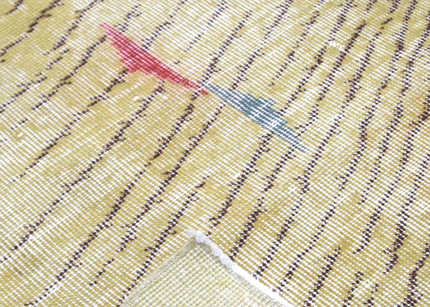Vintage Turkish Mid-Century-Modern Rug - 6'4" x 9'9" - 140255