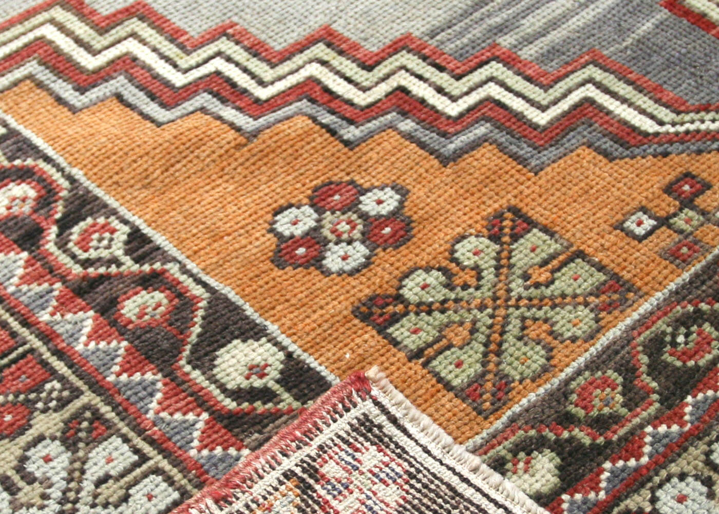 Vintage Turkish Oushak Rug - 3'11" x 6'8" - 140413