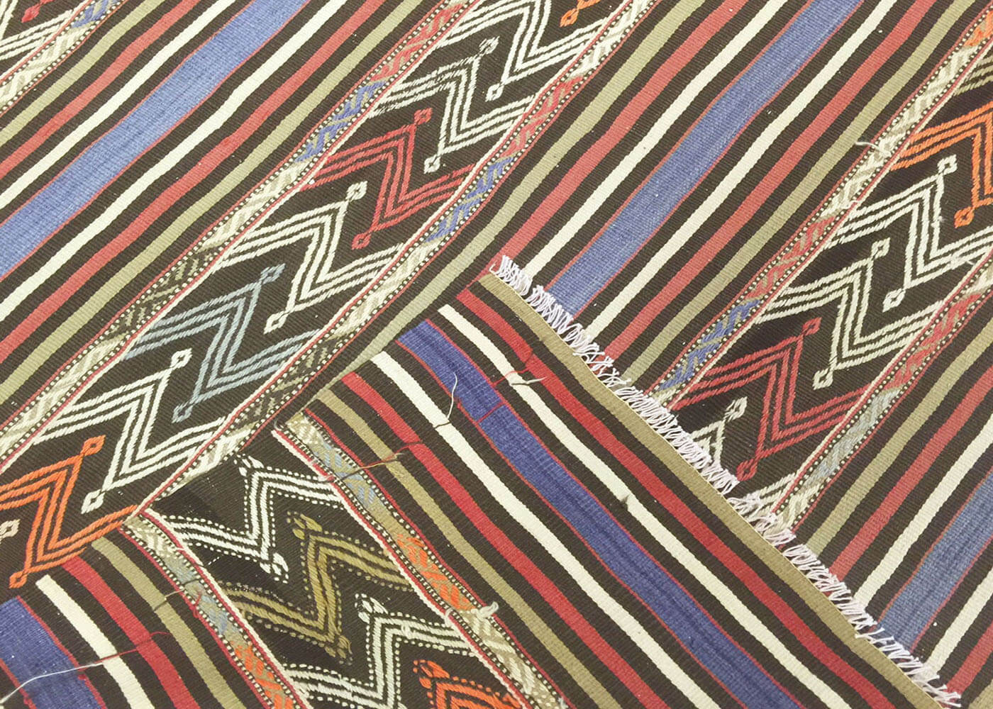 Vintage Turkish Kilim - 5'5" x 7'9" - 140506