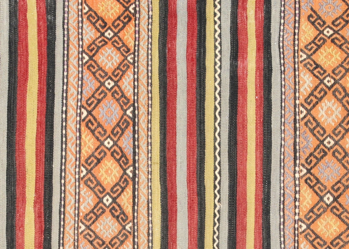 Vintage Turkish Kilim - 5'5" x 8'4" - 140533