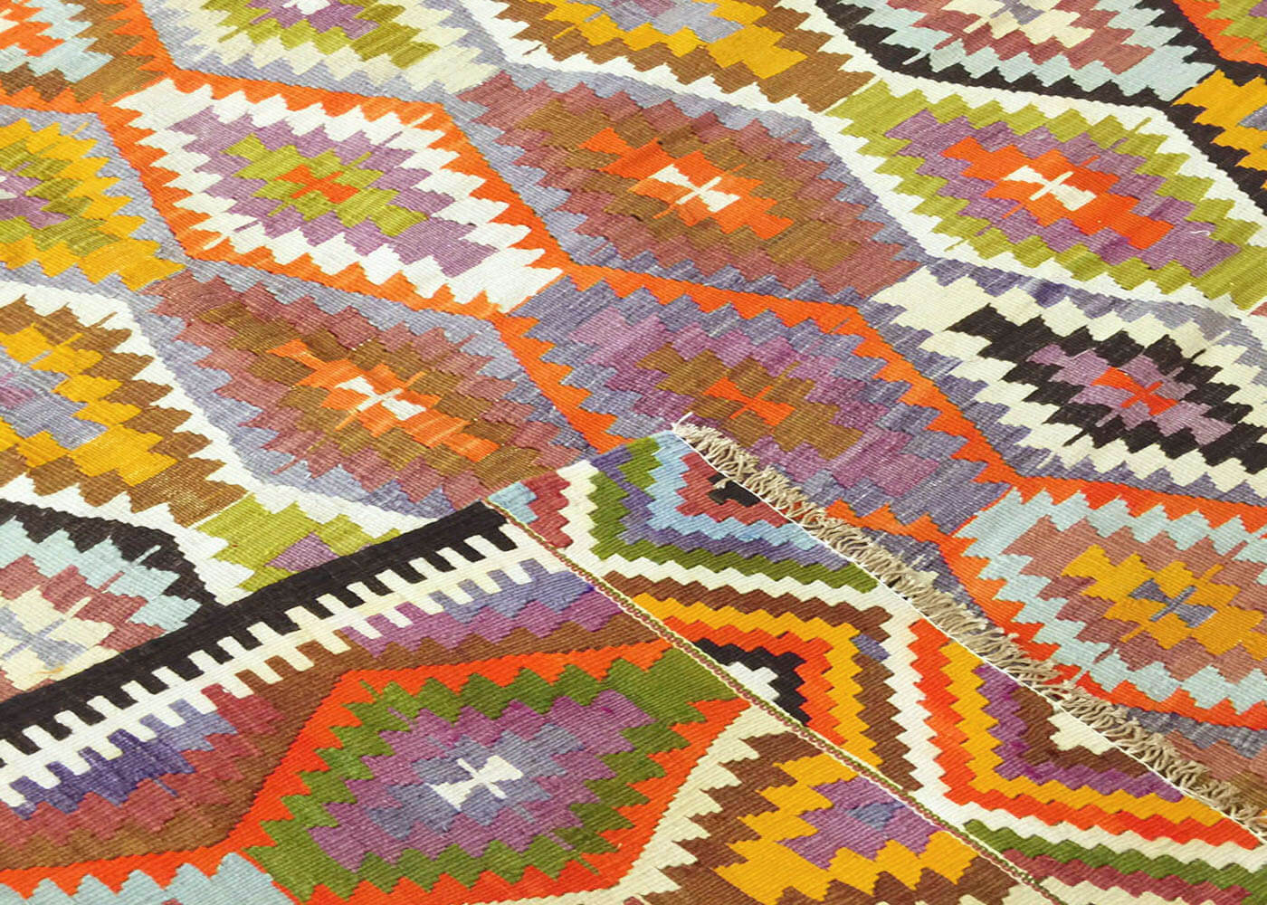 Vintage Turkish Kilim - 5'8" x 8'3" - 140590
