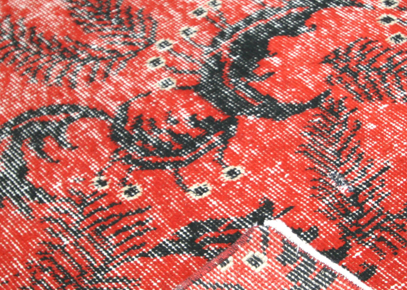 Vintage Turkish Mid-Century-Modern Rug - 5'6" x 8'9" - 140877