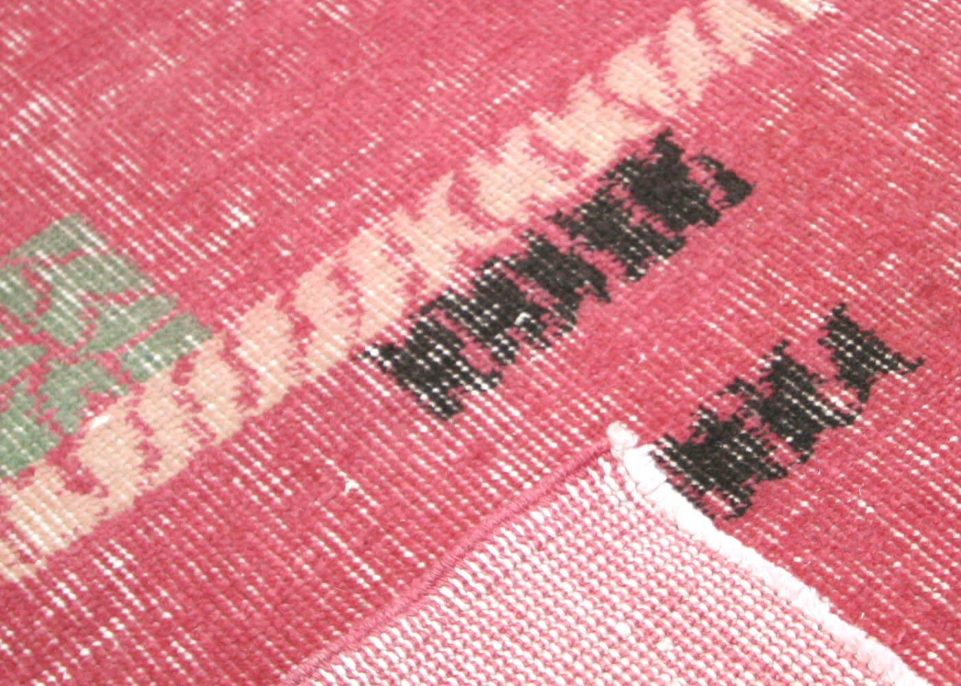 Vintage Turkish Mid-Century-Modern Rug - 6'10" x 9'11" - 145004