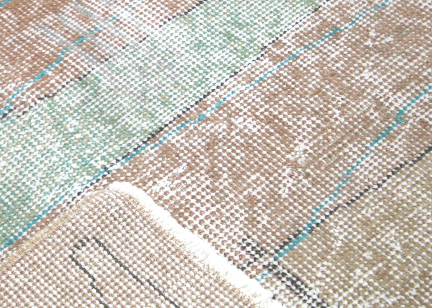 Vintage Turkish Mid-Century-Modern Rug - 6'7" x 10'1" - 145006