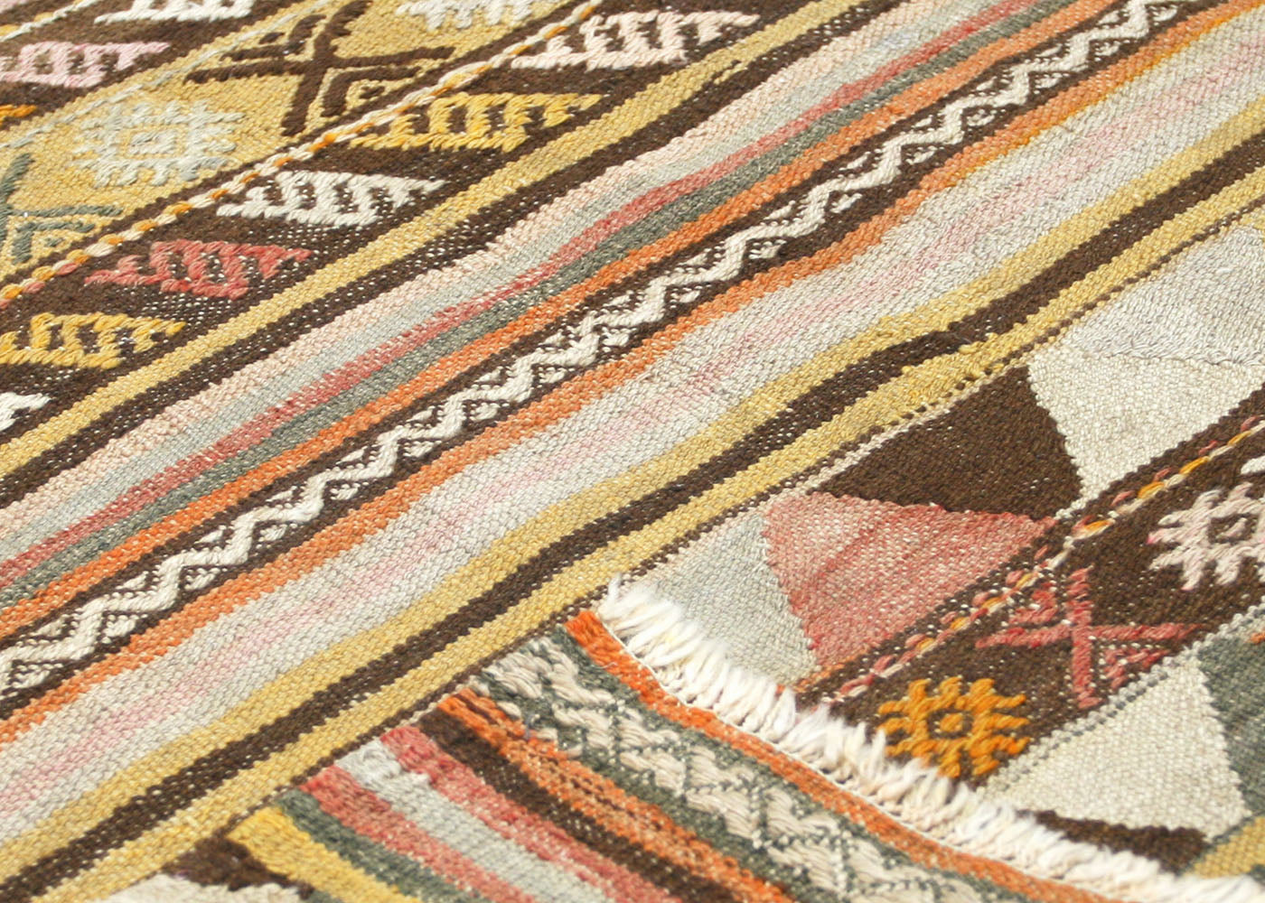 Vintage Turkish Kilim - 3'11" x 5'4" - 145105