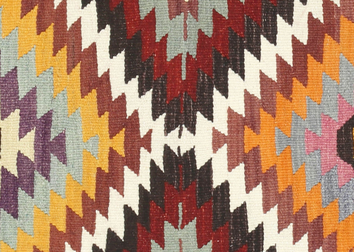 Vintage Turkish Kilim - 3'11" x 4'10" - 145111