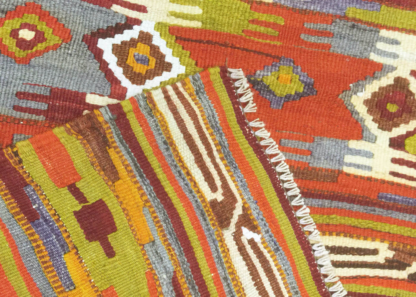 Vintage Turkish Kilim - 3'3" x 5'8" - 145122